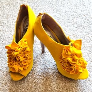 Yellow Pumps